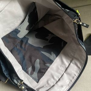 ANDI Camo bag - neon yellow